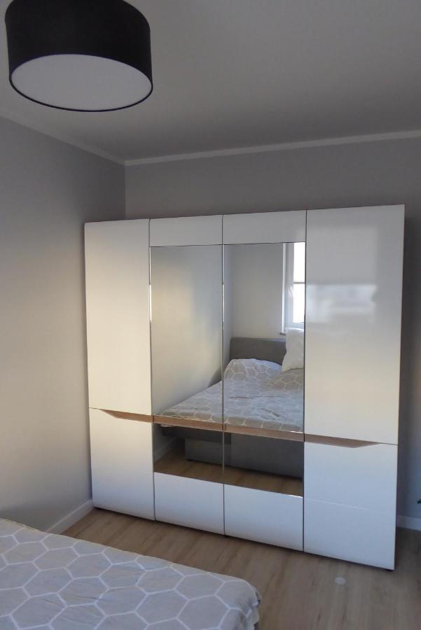 Sloneczne Tarasy Gray Apartment *